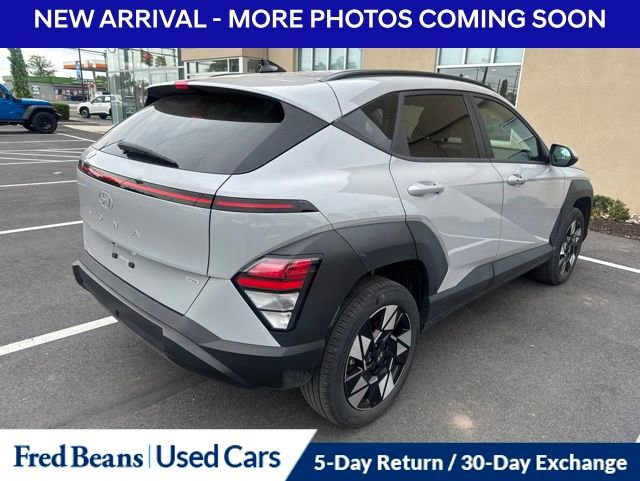 Used 2024 Hyundai Kona SEL AWD/4WD image 3