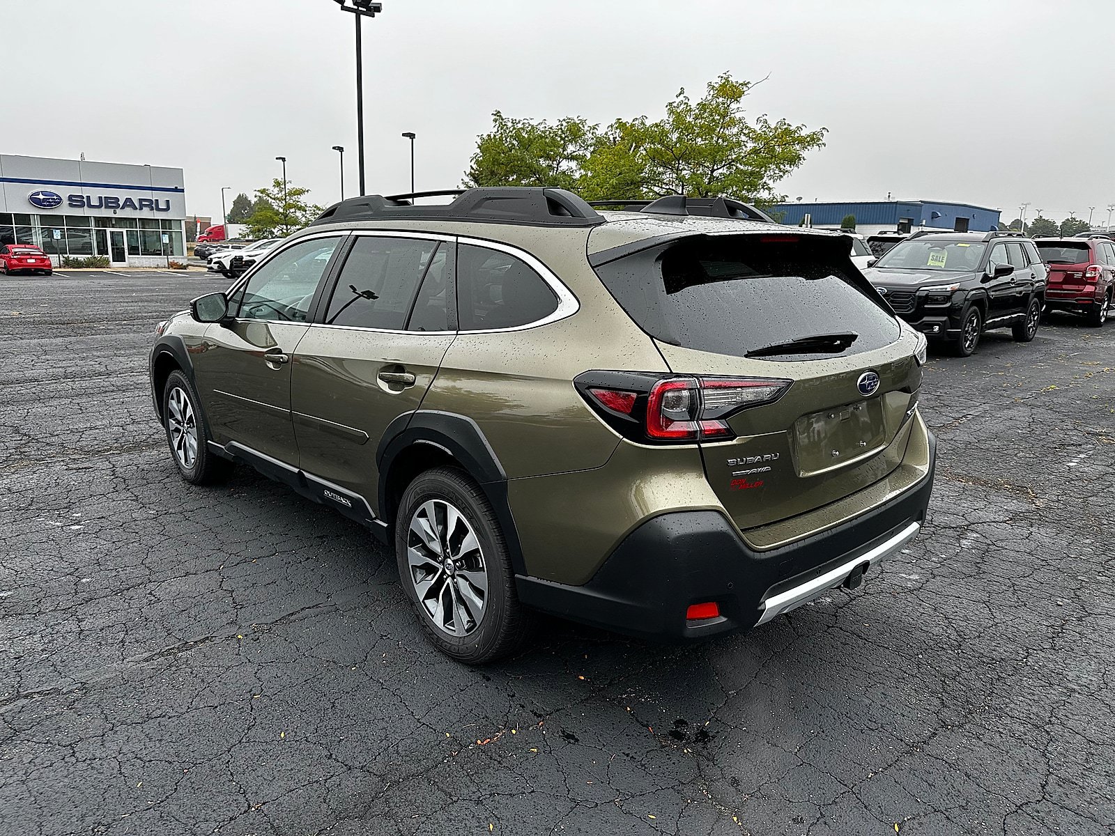 Certified 2024 Subaru Outback Limited AWD/4WD image 5