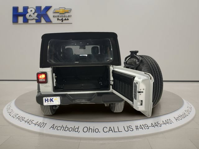 Used 2024 Jeep Wrangler Unlimited Sport AWD/4WD image 7
