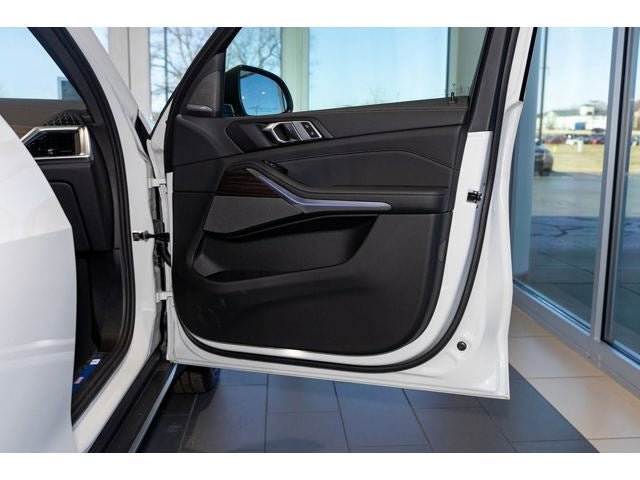 New 2026 BMW X5 xDrive40i w/ Premium Package image 41