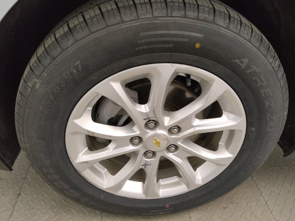 Used 2020 Chevrolet Equinox LT FWD image 31