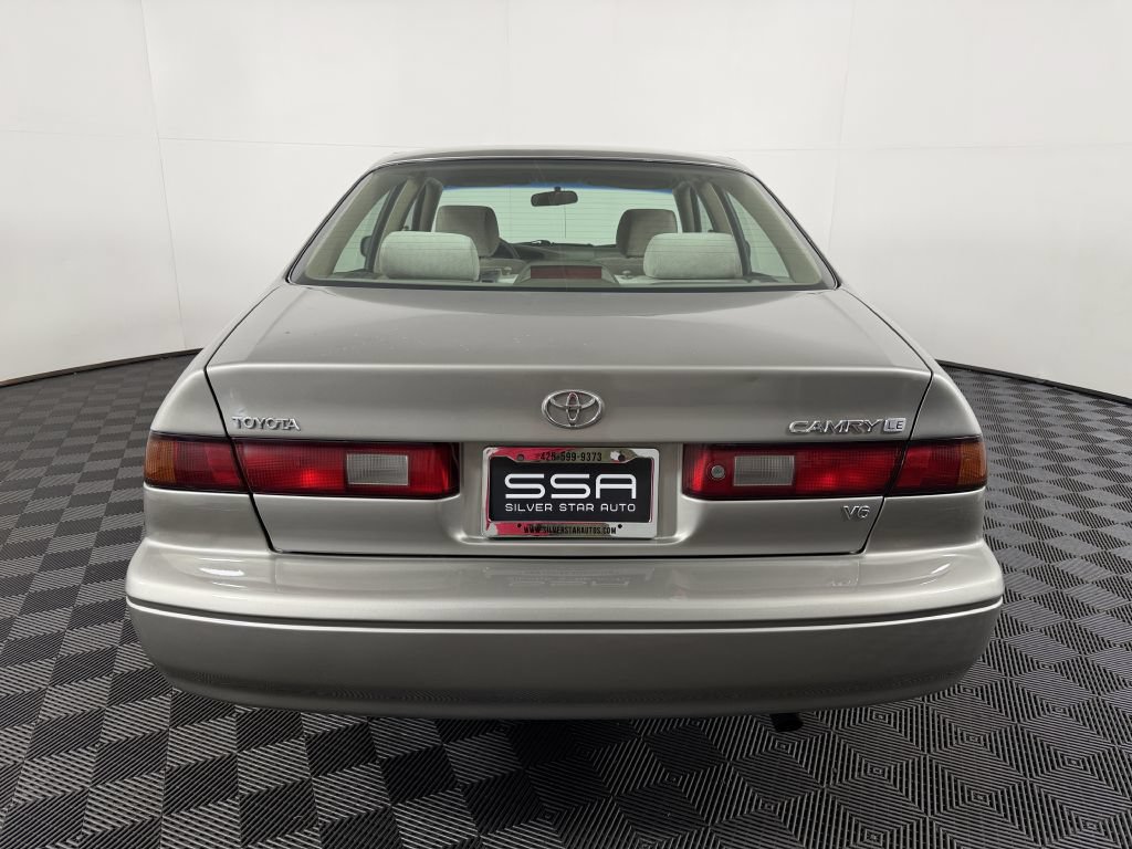 Used 1999 Toyota Camry LE w/ Value Pkg FWD image 7