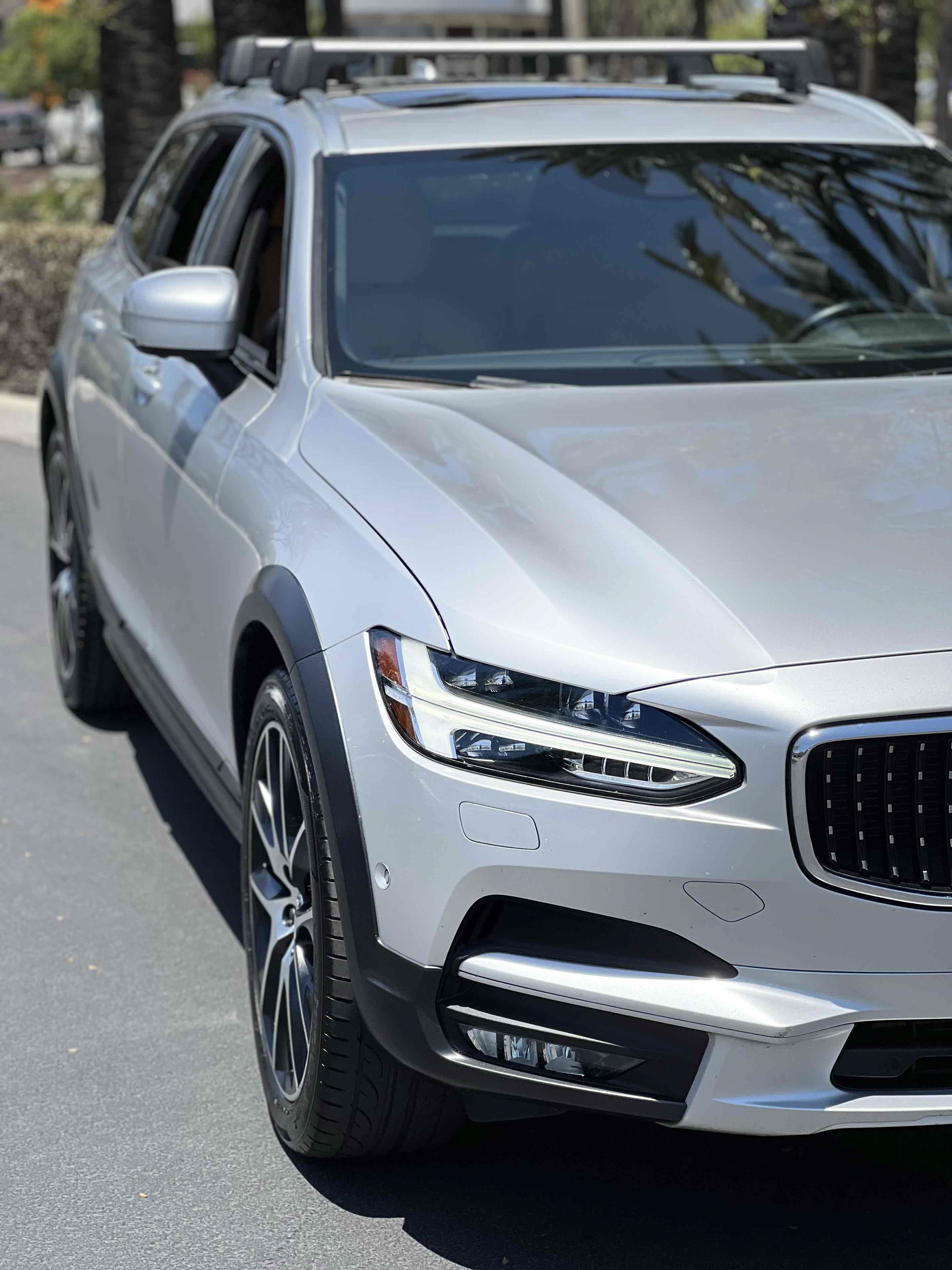 Used 2020 Volvo V90 T6 Cross Country AWD/4WD image 50
