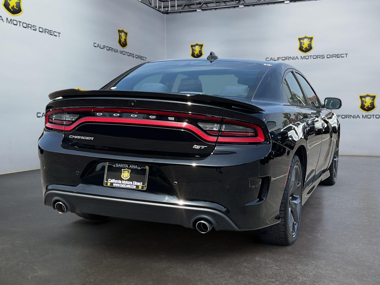 Used 2019 Dodge Charger GT w/ Cold Weather Package RWD image 5