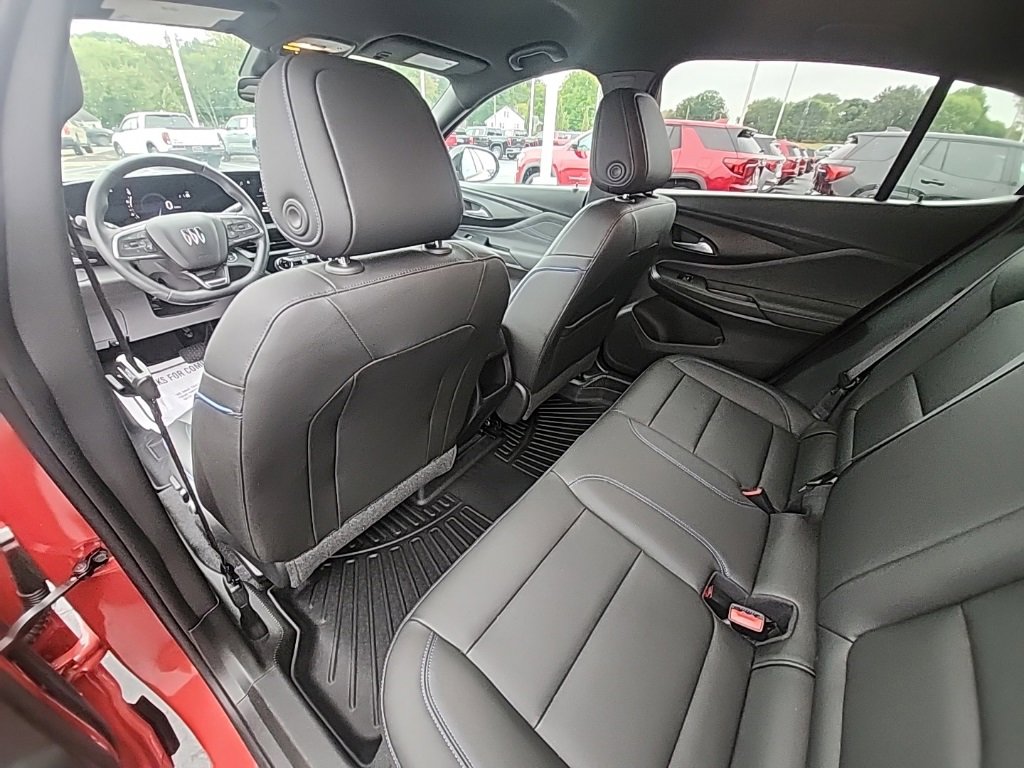 Certified 2024 Buick Envista Sport Touring w/ Convenience I Package image 15