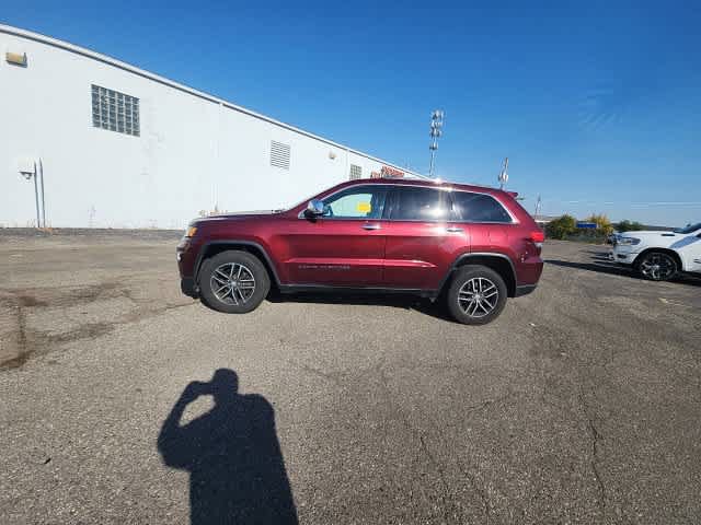 Used 2018 Jeep Grand Cherokee Limited AWD/4WD image 25