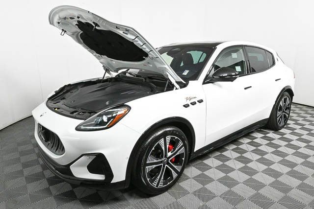 New 2025 Maserati Grecale Folgore AWD/4WD image 34
