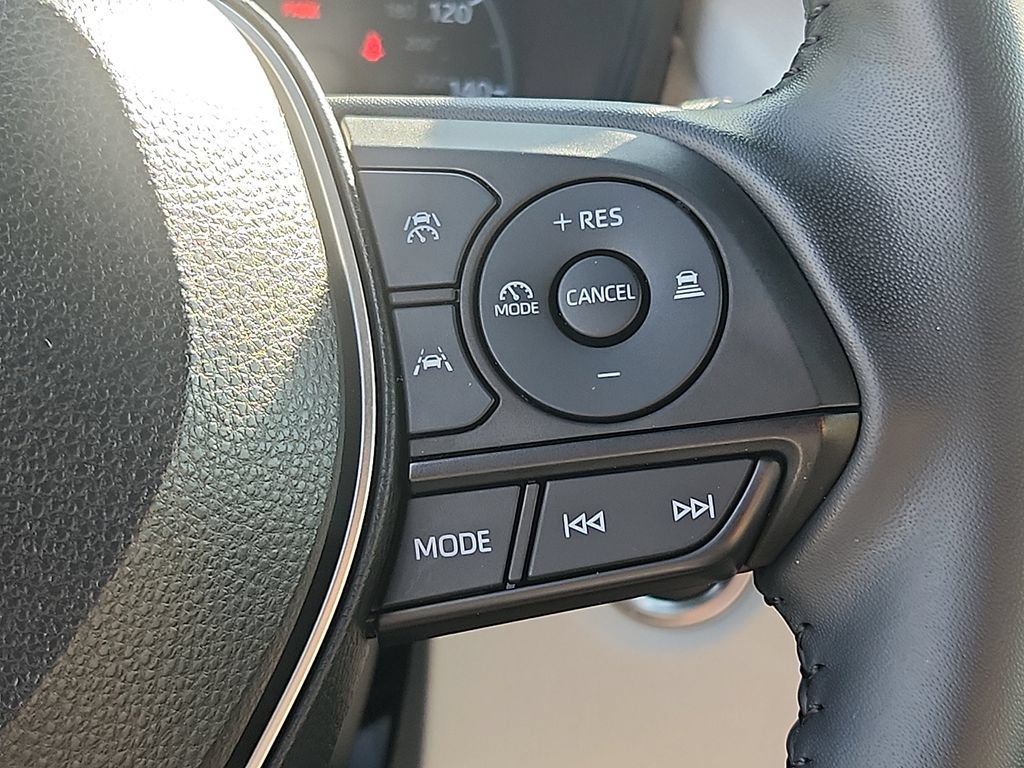 Used 2024 Toyota Corolla SE AWD/4WD image 21