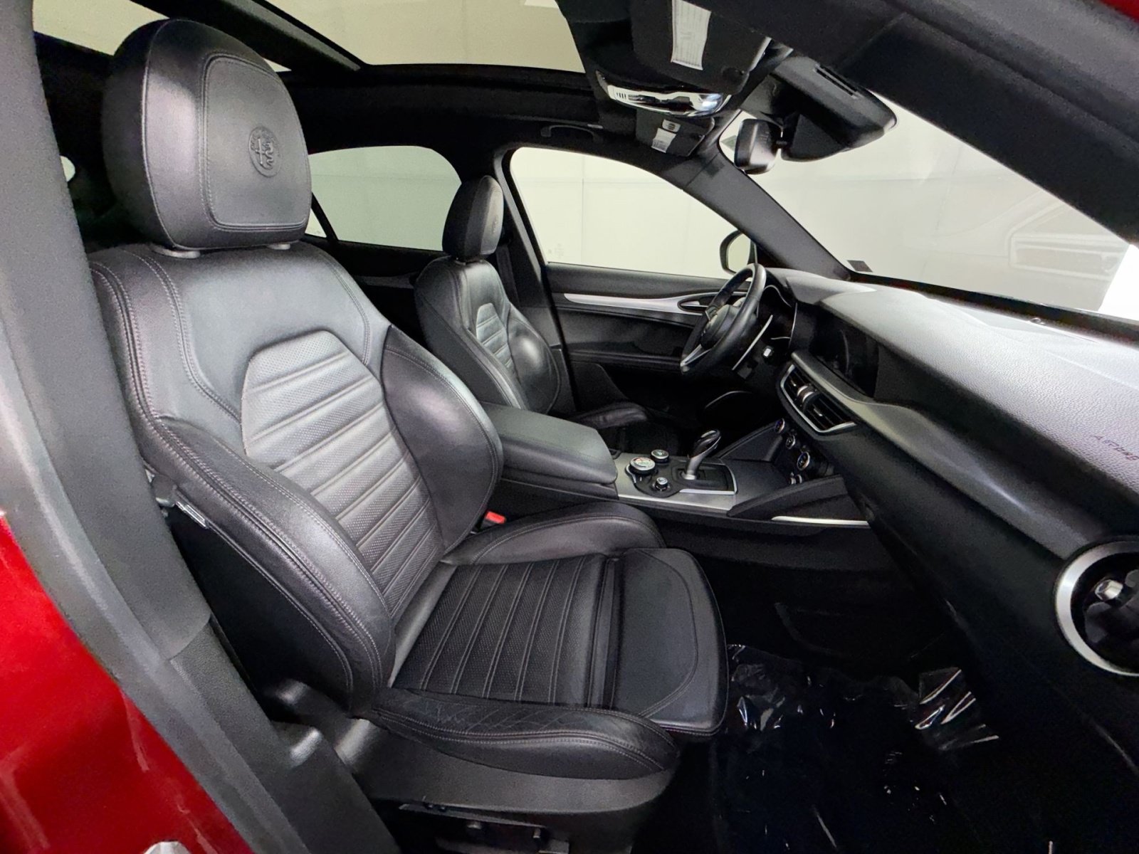 Used 2018 Alfa Romeo Stelvio Ti Sport AWD/4WD image 26