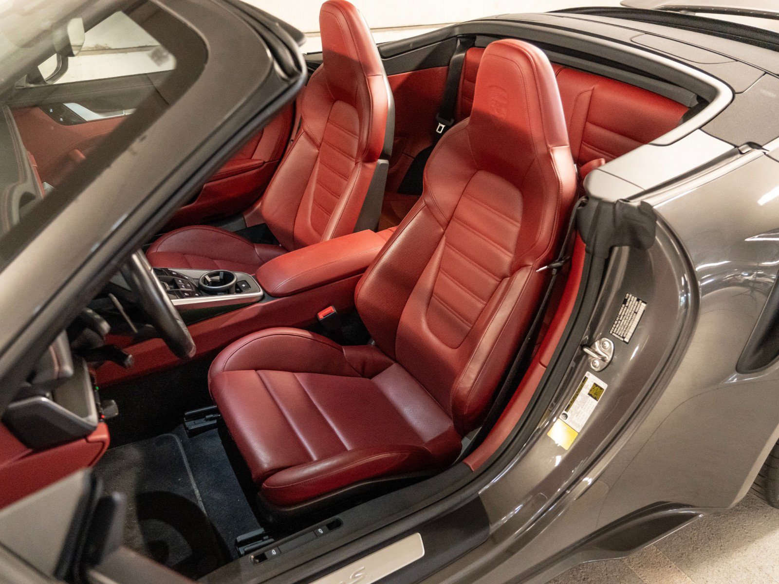 Certified 2021 Porsche 911 Turbo S AWD/4WD image 5
