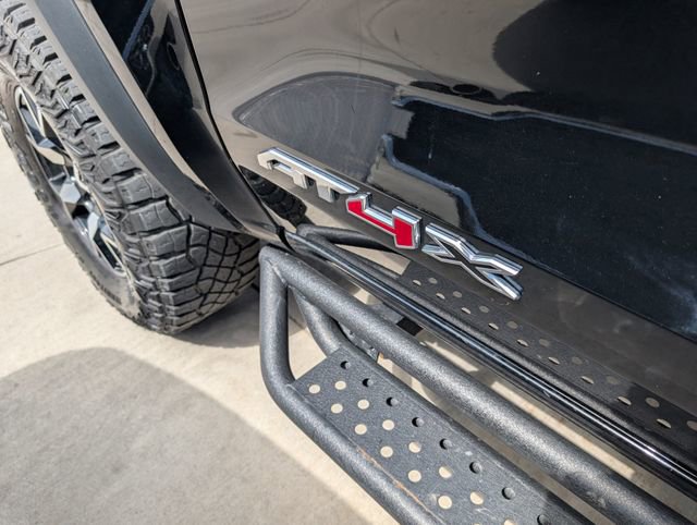Used 2024 GMC Canyon AT4X image 10