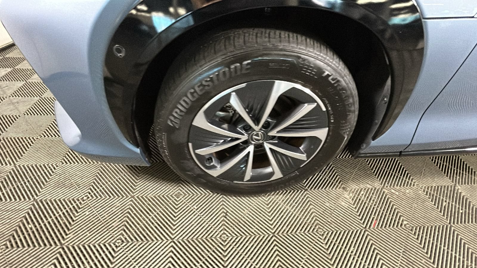 Used 2023 Lexus RZ 450e Premium w/ Technology Package AWD/4WD image 10