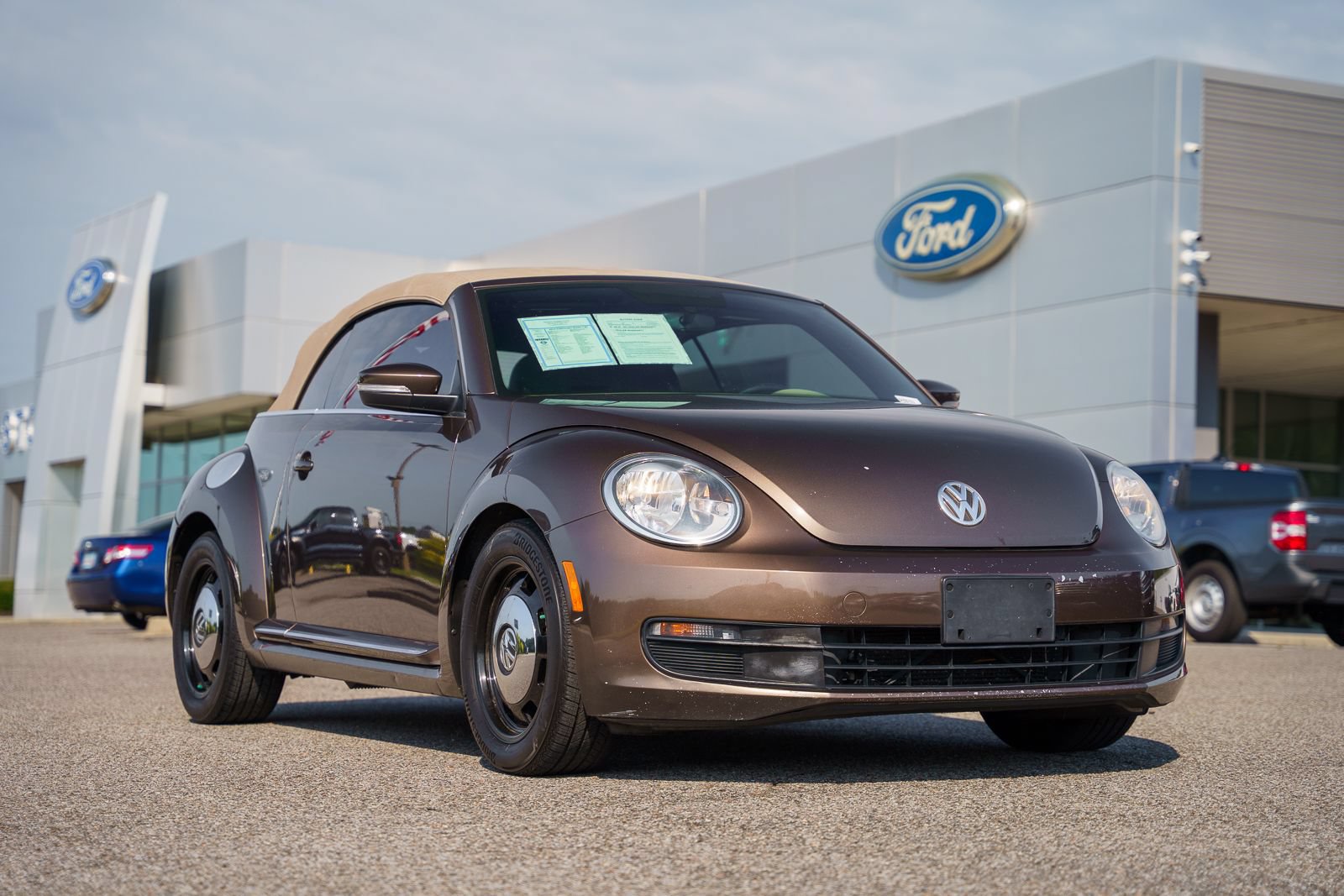 Used 2014 Volkswagen Beetle 1.8T FWD image 1