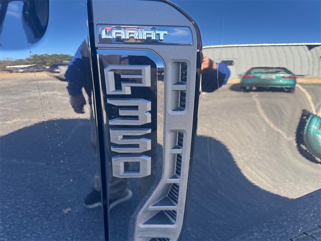 New 2026 Ford F350 Lariat w/ Black Appearance Package image 16