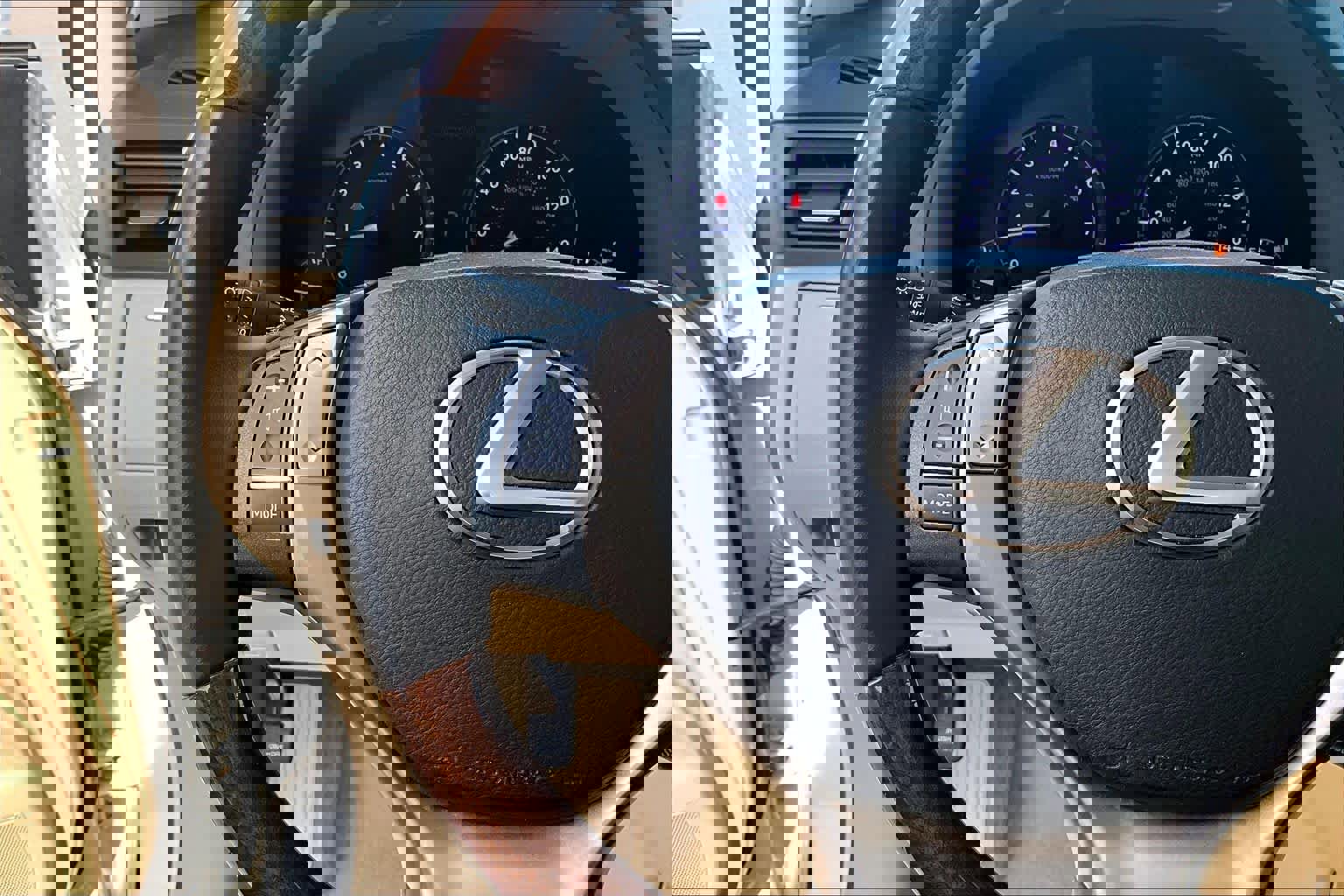 Used 2013 Lexus RX 350 FWD w/ Premium Pkg image 26