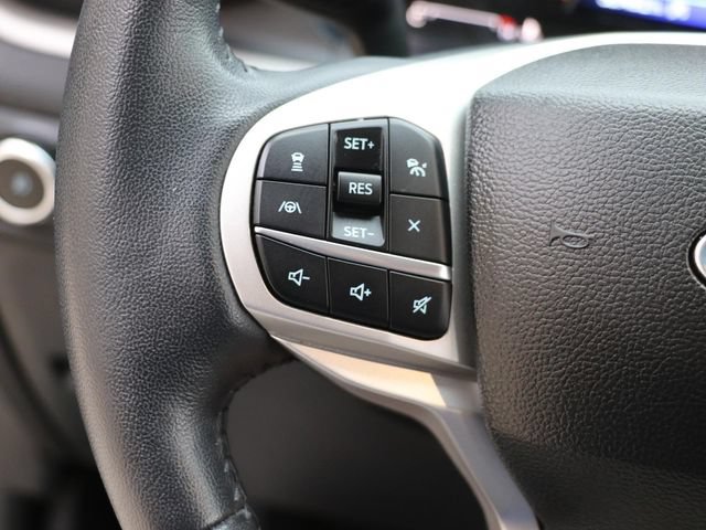 Certified 2023 Ford Explorer XLT w/ Equipment Group 202A AWD/4WD image 28