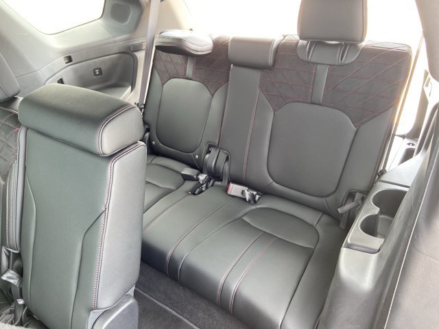 Used 2026 Honda Pilot Black Edition image 54