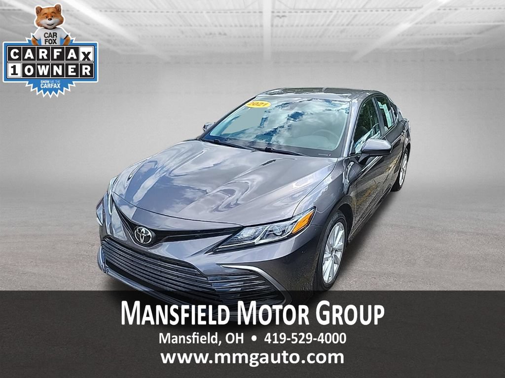 Used 2021 Toyota Camry LE FWD image 1