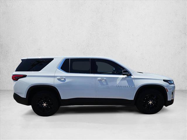 Used 2023 Chevrolet Traverse LS w/ Safety Package FWD image 4