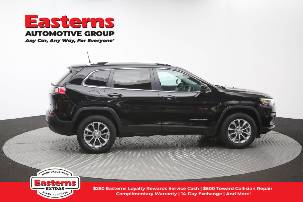 Used 2021 Jeep Cherokee Latitude Plus AWD/4WD image 45