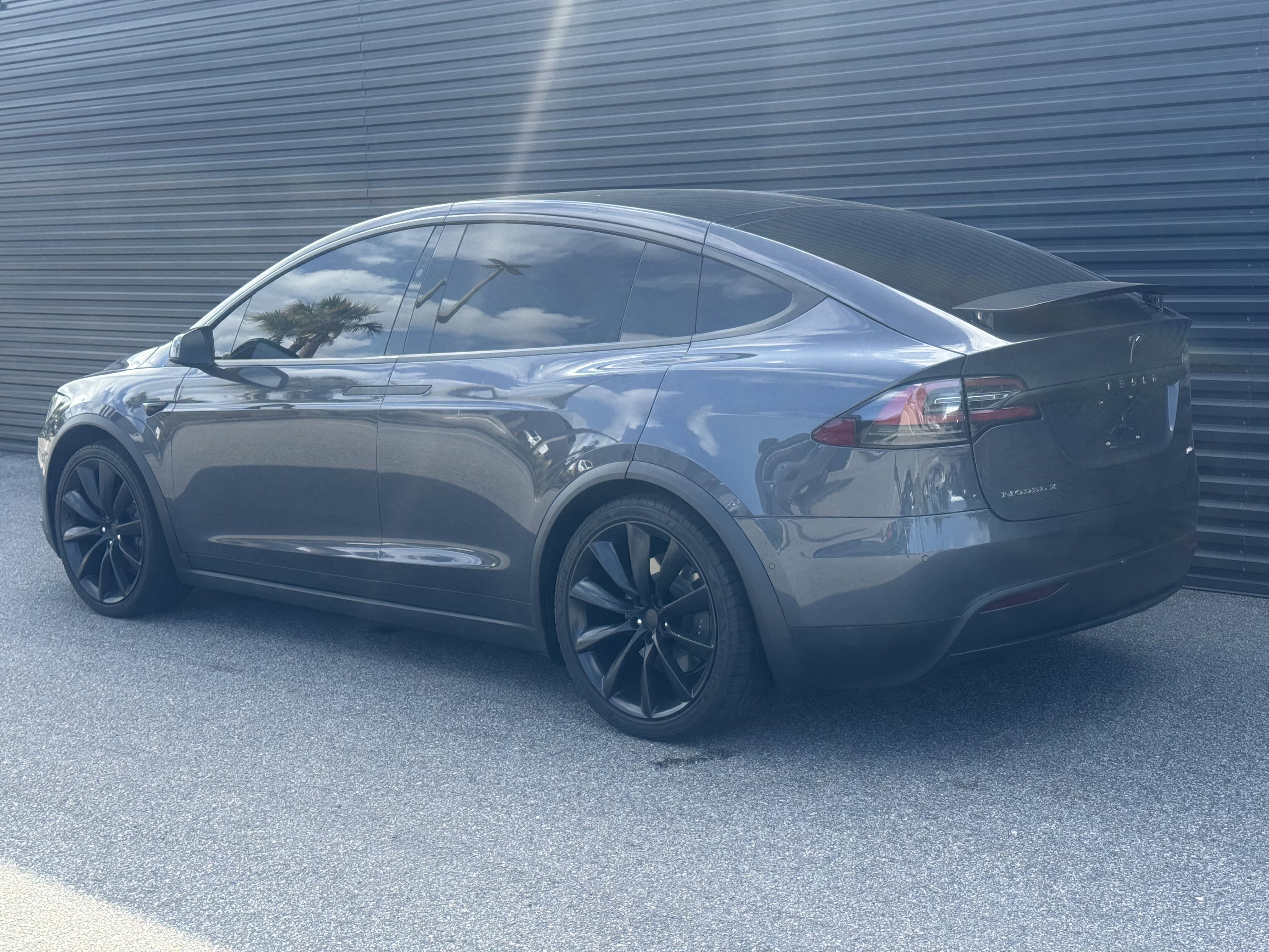Used 2017 Tesla Model X P100D image 3