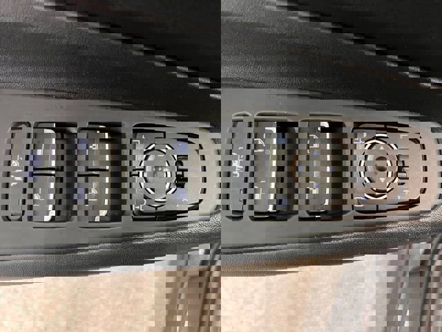 Used 2023 Hyundai Santa Fe SEL image 15