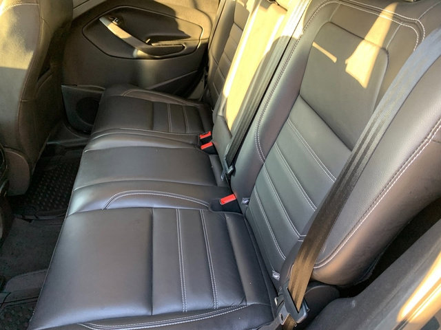 Used 2019 Ford Escape Titanium w/ U9j03 - Titanium Tow Package AWD/4WD image 21
