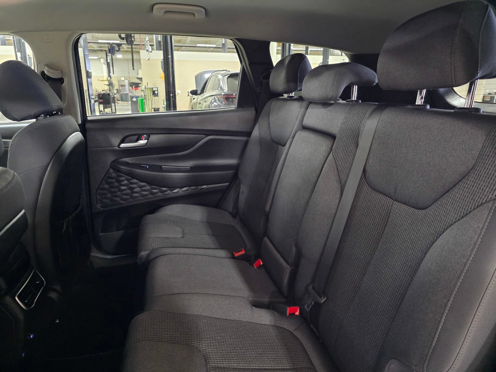 Used 2022 Hyundai Santa Fe SEL FWD image 14