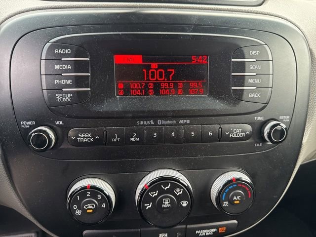 Used 2015 Kia Soul image 17