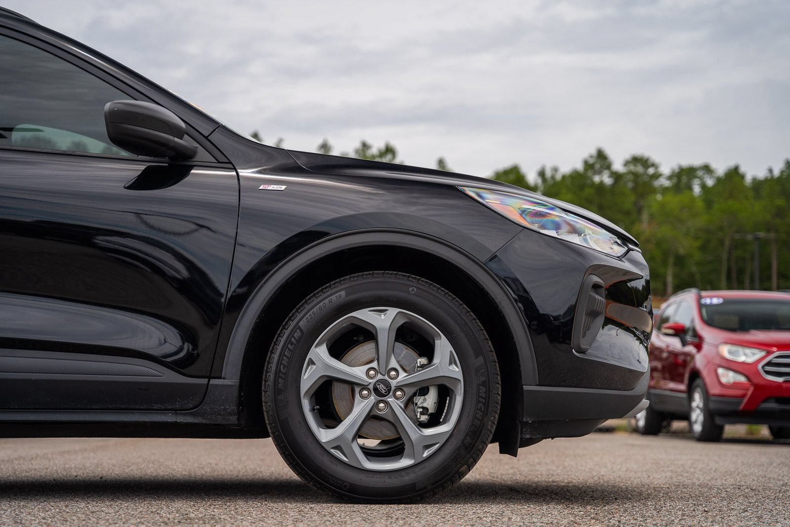 Certified 2025 Ford Escape ST-Line w/ Tech Pack #1 FWD image 9