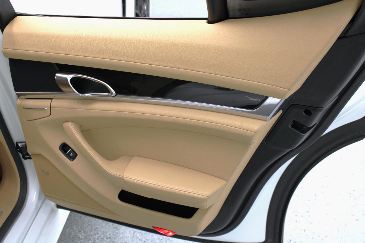 Used 2016 Porsche Panamera Edition image 47