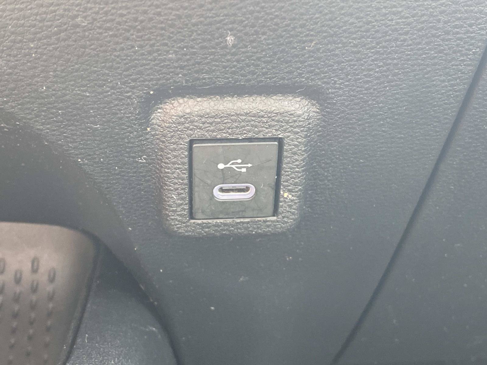 Used 2025 Toyota Corolla LE FWD image 32