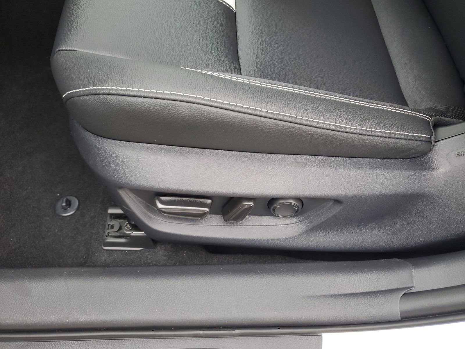 New 2026 Toyota Camry SE image 18