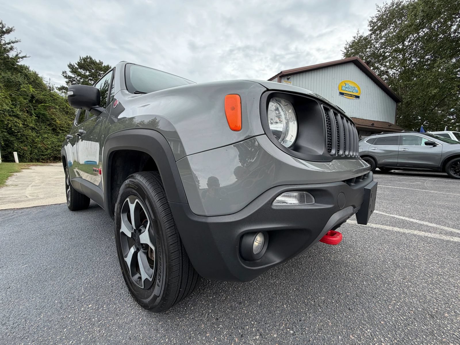 Used 2020 Jeep Renegade Trailhawk w/ Cold Weather Group AWD/4WD image 28