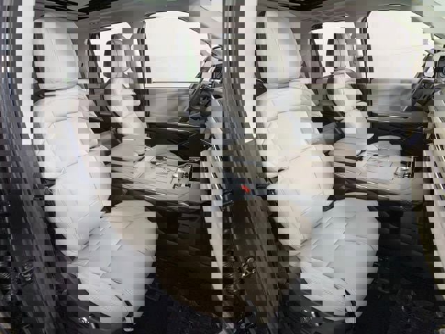 New 2025 Lincoln Navigator Reserve image 27