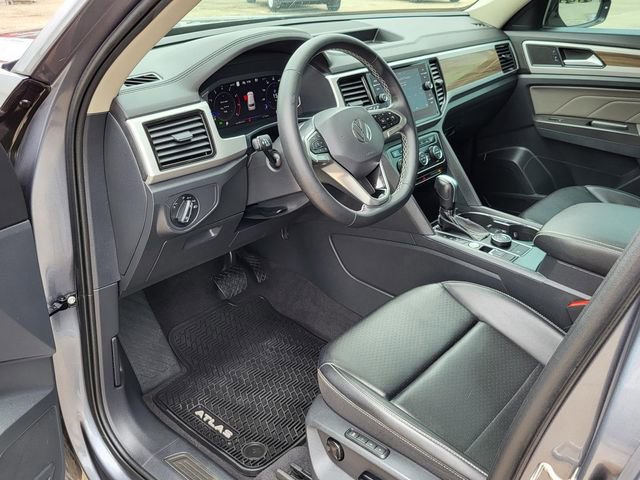 Used 2022 Volkswagen Atlas SEL AWD/4WD image 3