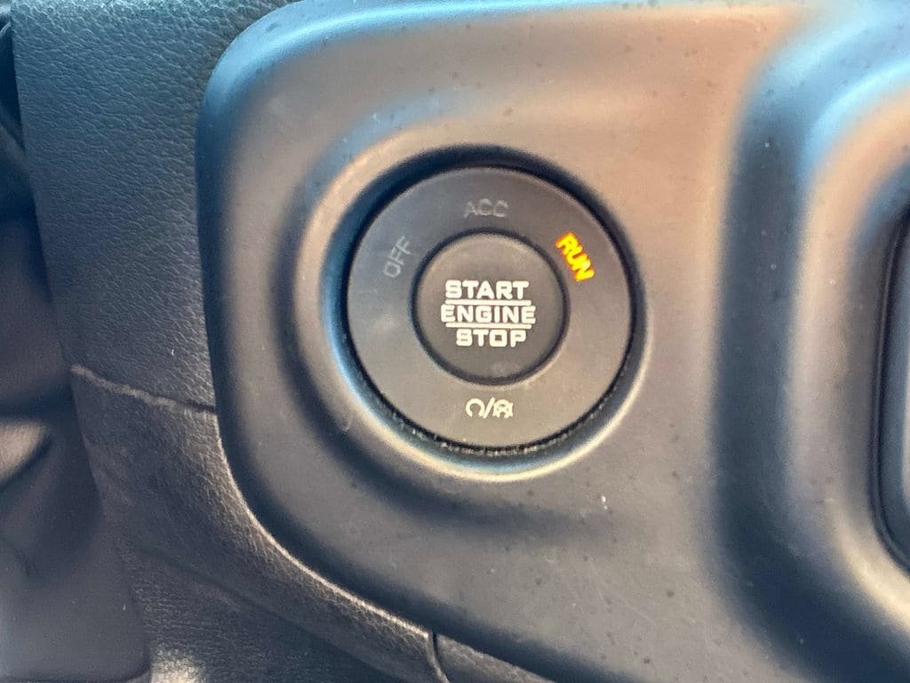 Used 2023 Jeep Wrangler Unlimited Sport AWD/4WD image 25