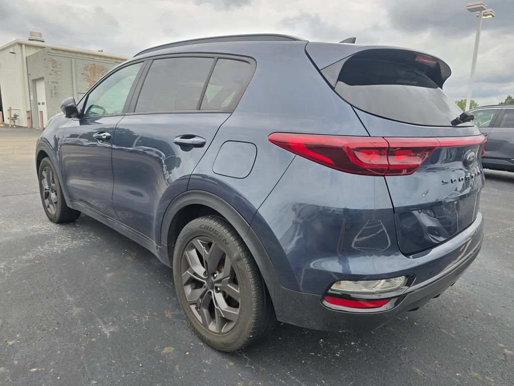 Used 2022 Kia Sportage Nightfall Edition FWD image 5