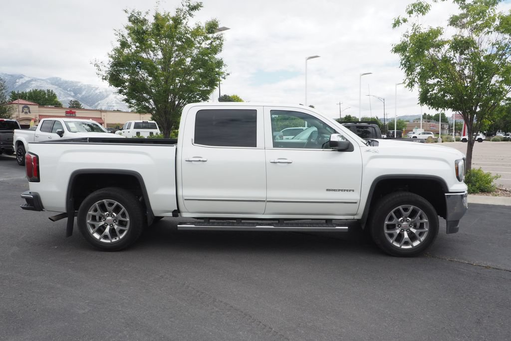 Used 2018 GMC Sierra 1500 SLT w/ SLT Premium Package AWD/4WD image 4