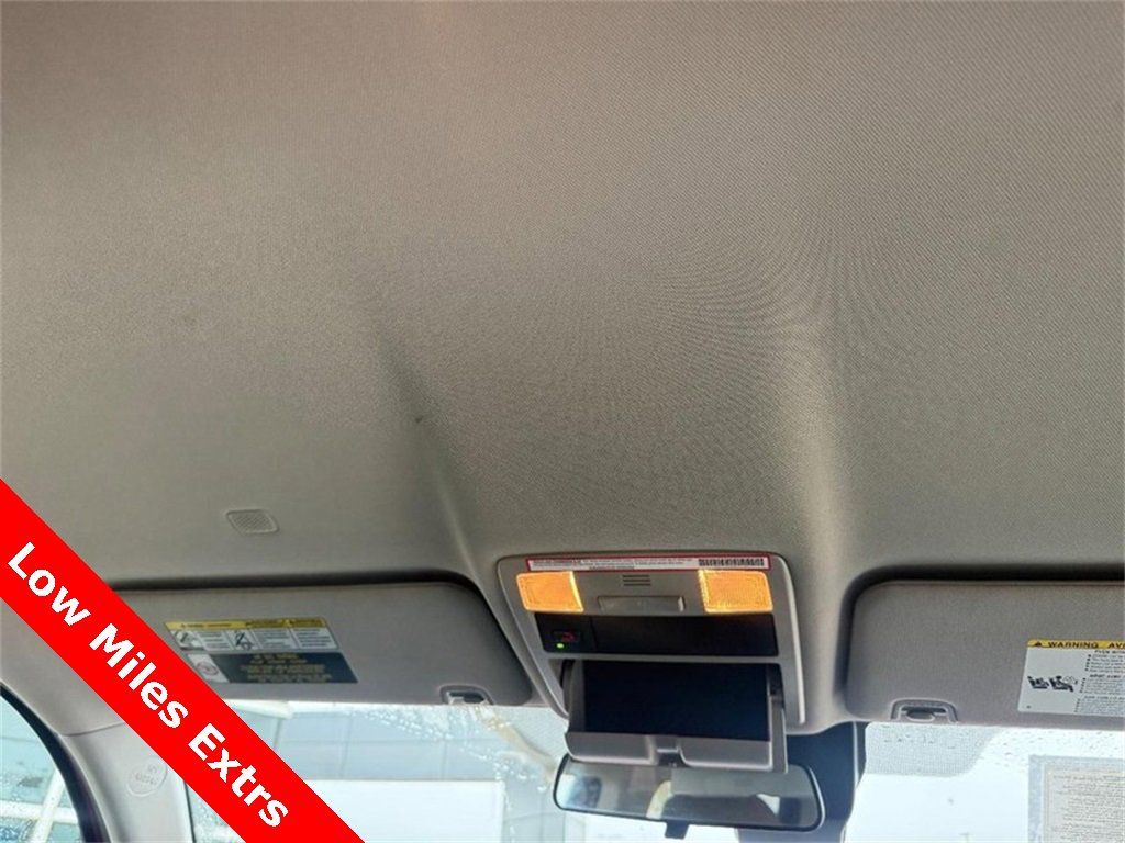 Used 2023 Toyota Tacoma SR image 15