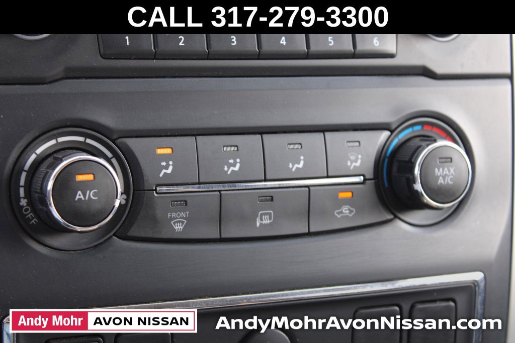 Used 2018 Nissan Titan SV AWD/4WD image 36