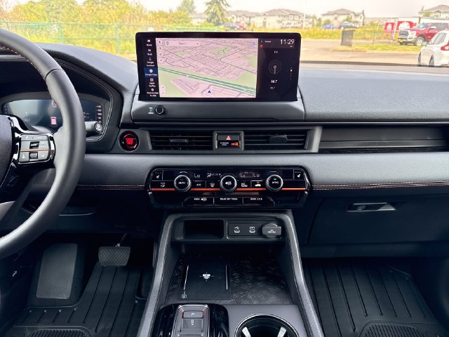 Certified 2026 Honda Pilot TrailSport image 25