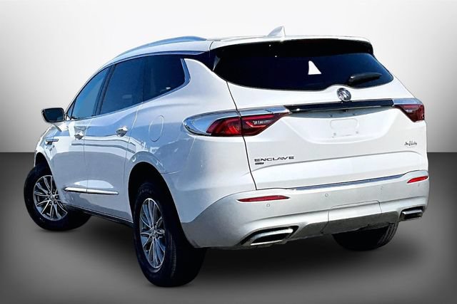 Used 2023 Buick Enclave Essence AWD/4WD image 11