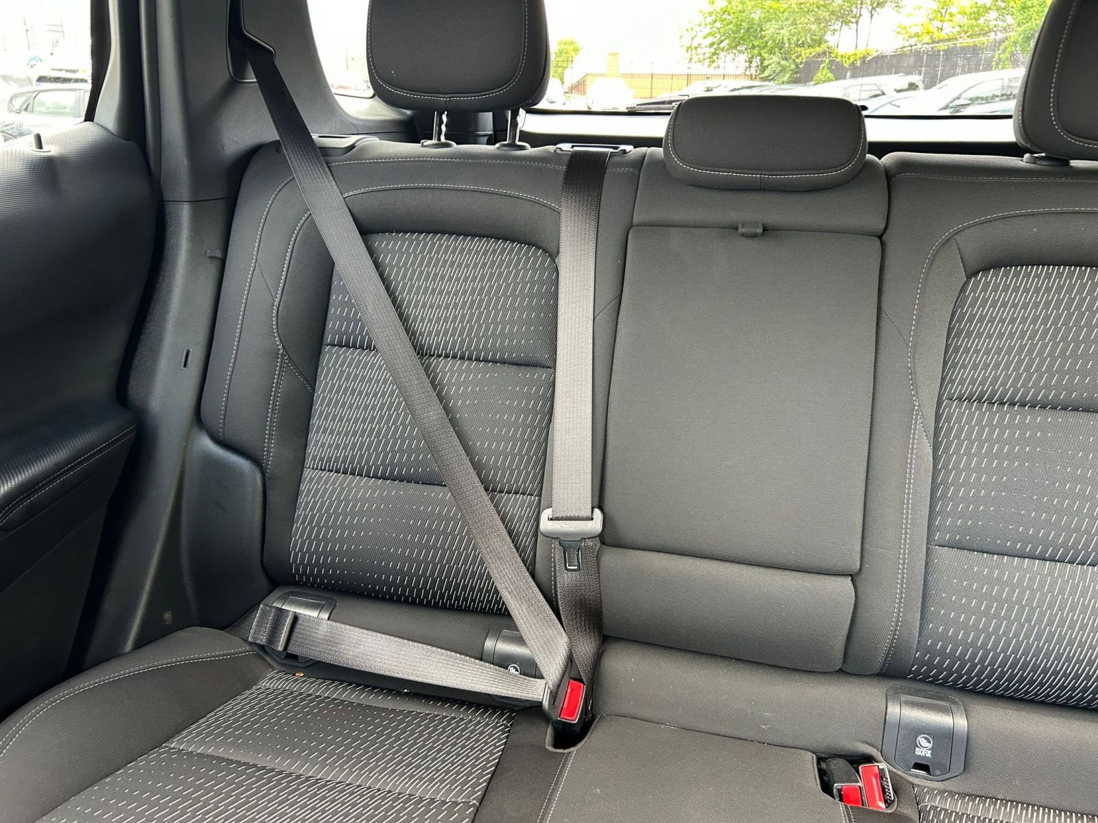 Used 2025 Chevrolet Equinox LT FWD image 34