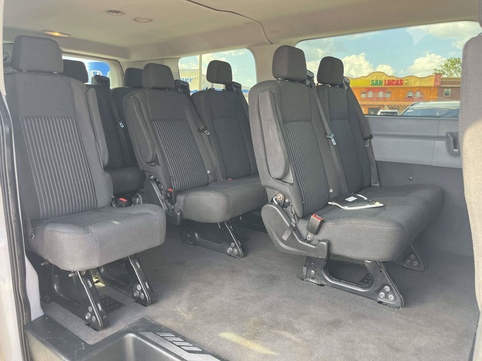 Used 2015 Ford Transit 150 XLT RWD image 7
