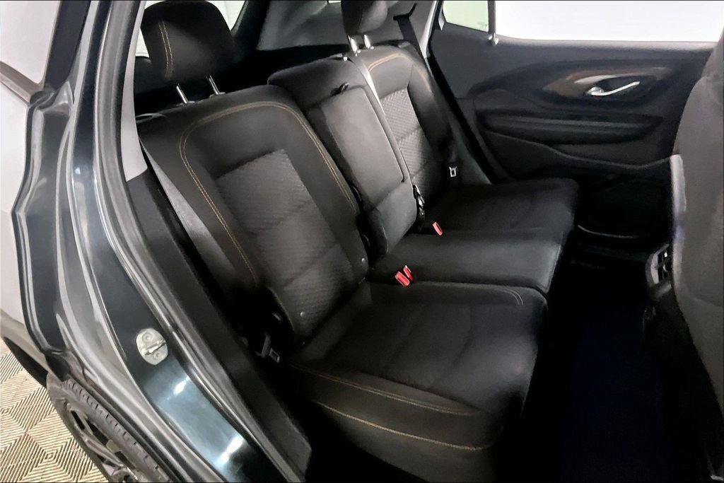 Used 2020 GMC Terrain SLE w/ Driver Convenience Package image 27