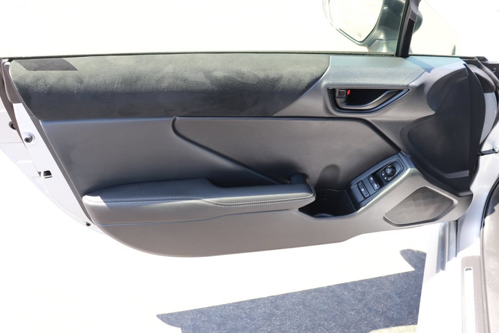 Used 2025 Toyota GR86 Premium w/ Performance Package RWD image 9