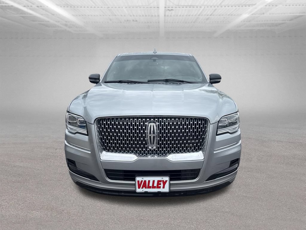 Used 2022 Lincoln Navigator Reserve AWD/4WD image 17