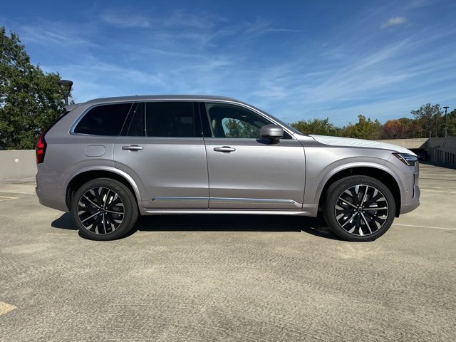 New 2026 Volvo XC90 B5 Plus image 8