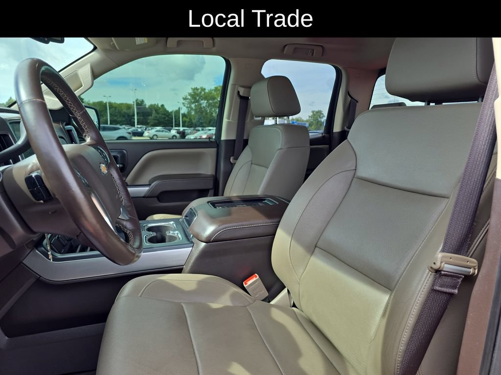 Used 2017 Chevrolet Silverado 1500 LTZ Z71 w/ LTZ Plus Package AWD/4WD image 6